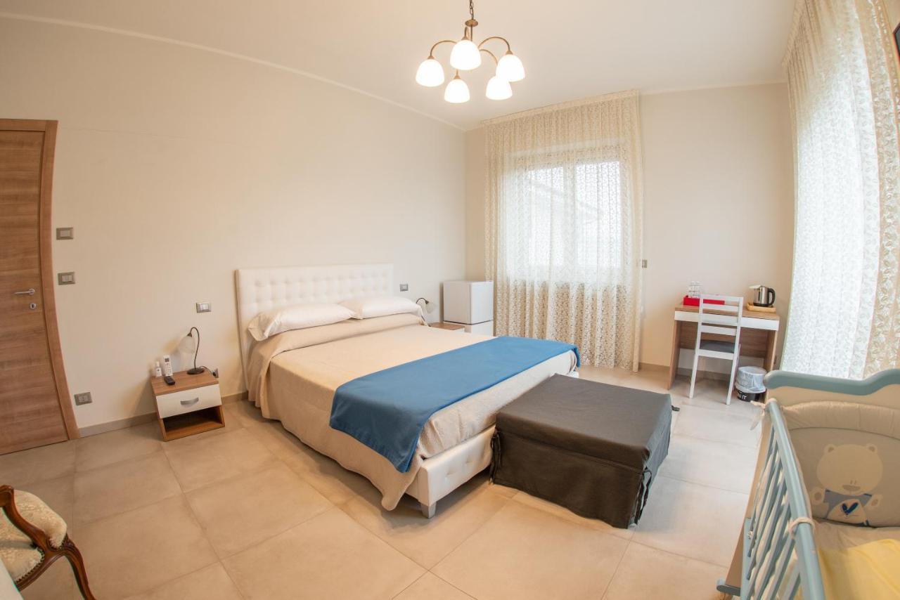 B&B Da Laura E Aldo Neive Eksteriør bilde